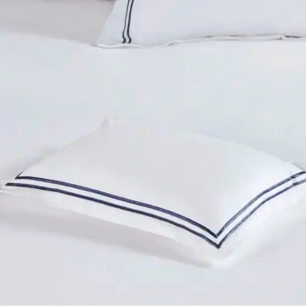 Madison Park Signature Luxury Collection 100% Cotton Sateen Embroidered Duvet